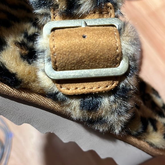 NWOT KOOLABURRA by UGG slippers/sandals size 7 leopard print - Picture 3 of 7